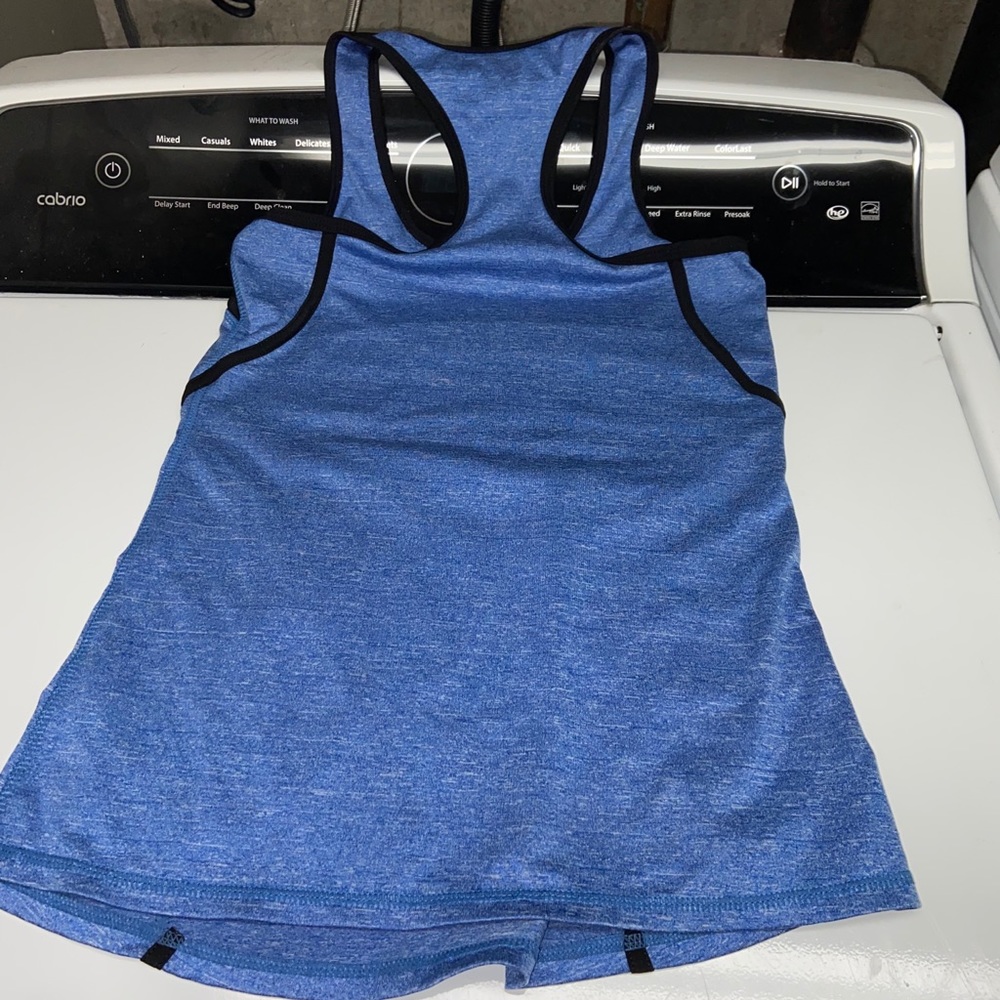 Tank top - Picture 2 of 3